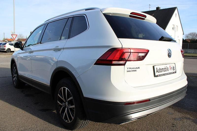 Gebraucht VW Tiguan Allspace 150 PS (110 kW) 2019 Weiß SUV