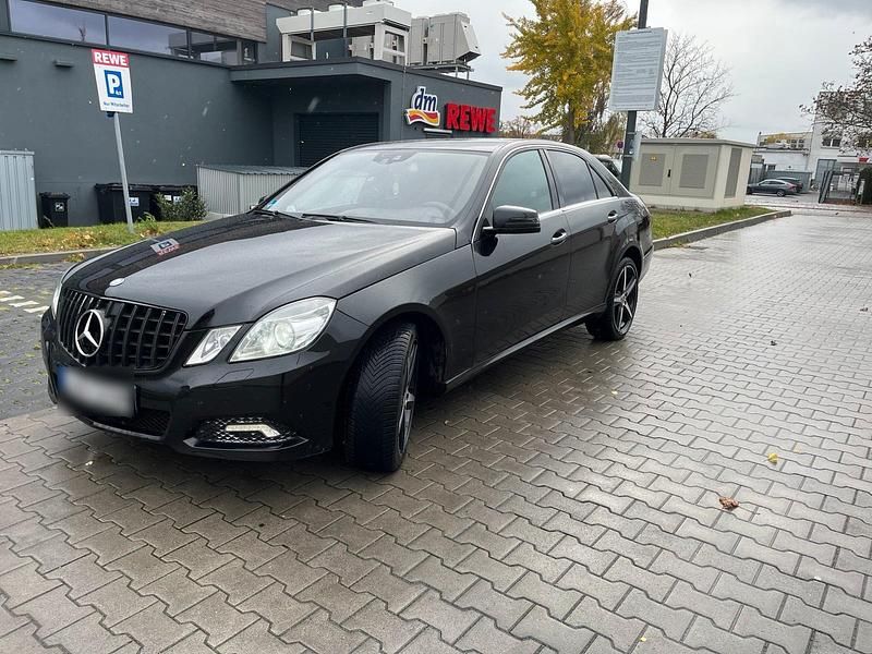 Gebraucht Mercedes 350 2010 Schwarz Limousine