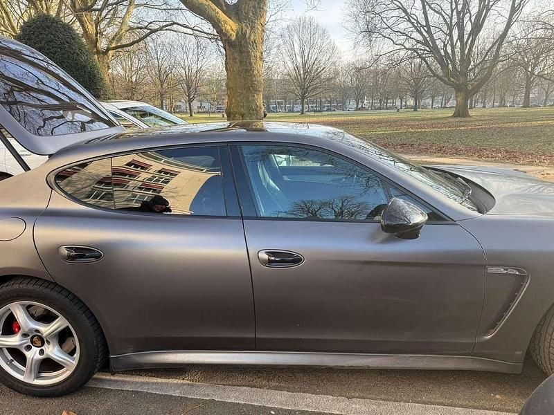 Gebraucht Porsche Panamera 299 PS (219 kW) 2010 Grau Kleinwagen