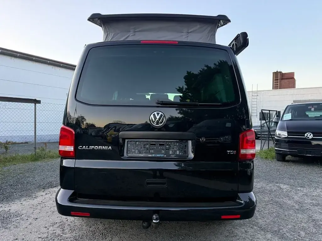 Używany VW California Beach 140 KM (102 kW) 2011 Czarny Van