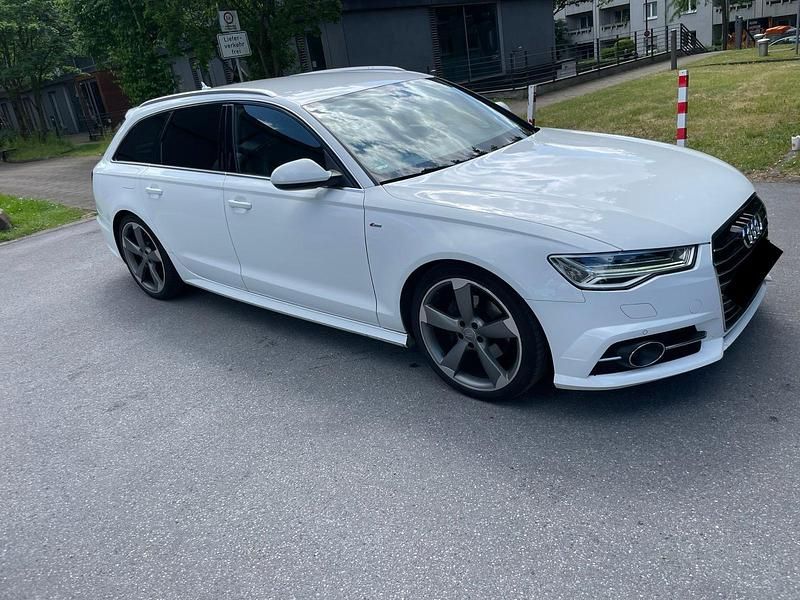 Weiß Gebraucht 2015 Audi A6 S-Line Kombi | 18.555 € (Teuer) - Bild 1/4