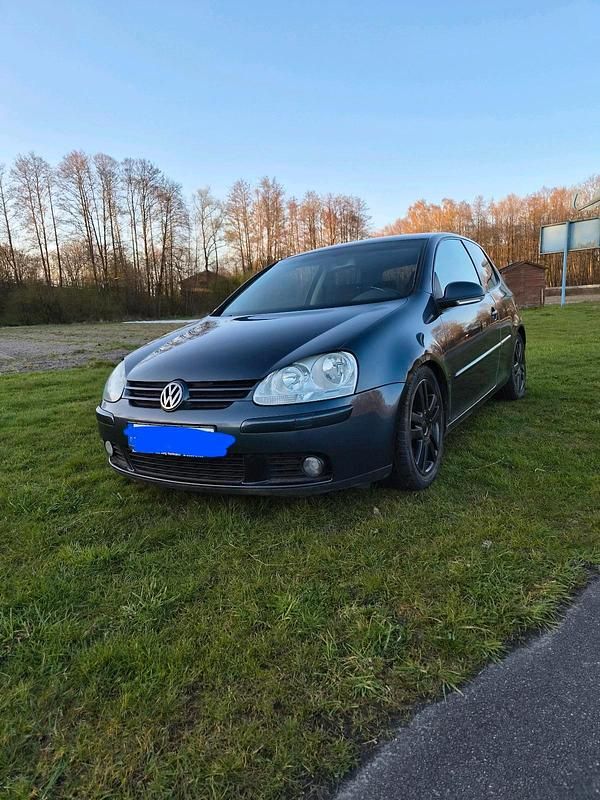 Gebraucht VW Golf 105 PS (77 kW) 2004 Blau Coupé
