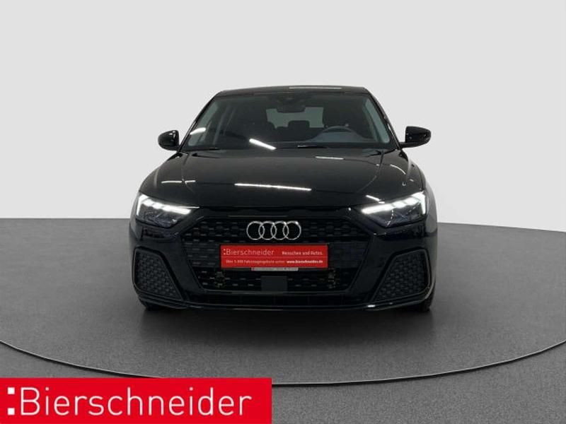 Neu Audi A1 95 PS (69 kW) 2026 Mythosschwarz Limousine