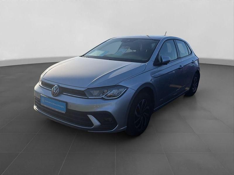 Gebraucht VW Polo Life 80 PS (58 kW) 2023 Silber Kleinwagen