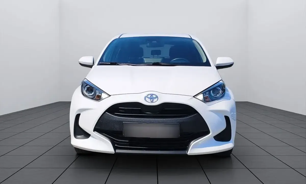Gebraucht Toyota Yaris Comfort 98 PS (72 kW) 2021 Weiß Kleinwagen