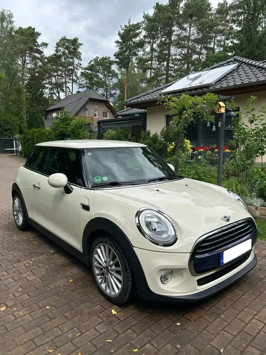 Gebraucht Mini Cooper D 116 PS (85 kW) 2016 Weiß Kleinwagen