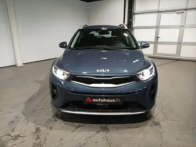 Używany Kia Stonic Vision 101 KM (74 kW) 2023 Niebieski SUV