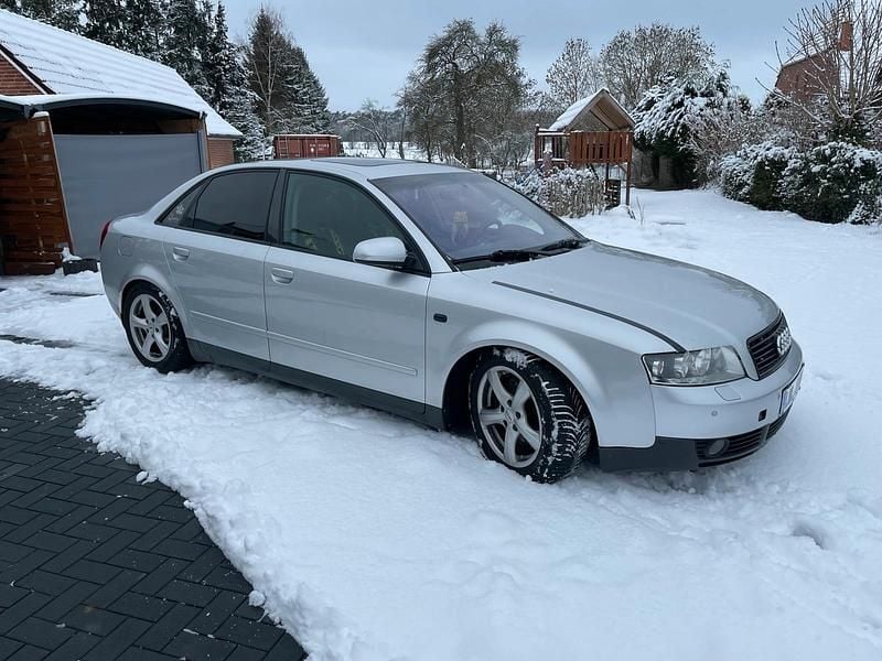 Gebraucht Audi A4 200 PS (147 kW) 2000 Silber Limousine