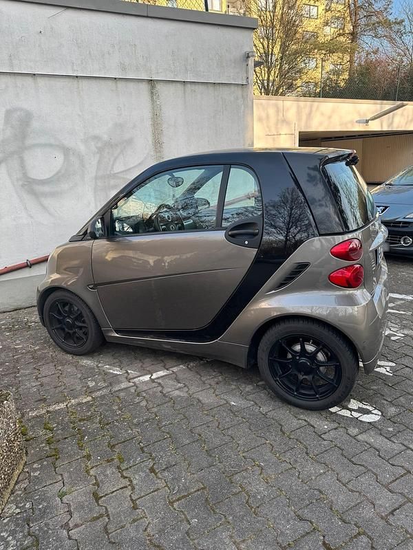 Gebraucht Smart ForTwo Coupé 61 PS (44 kW) 2010 Grau Coupé