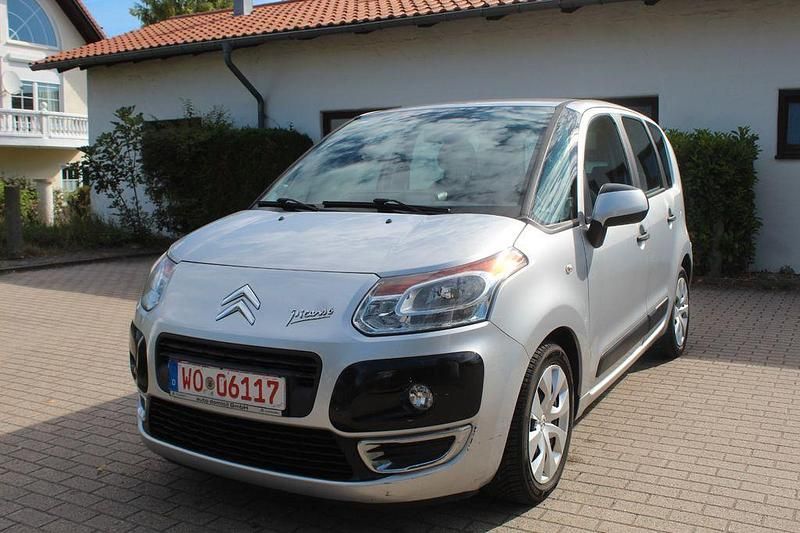Silber Gebraucht 2010 Citroën C3 Picasso Tendance Van / Kleinbus | 2.890 € (Guter Preis) - Bild 1/4