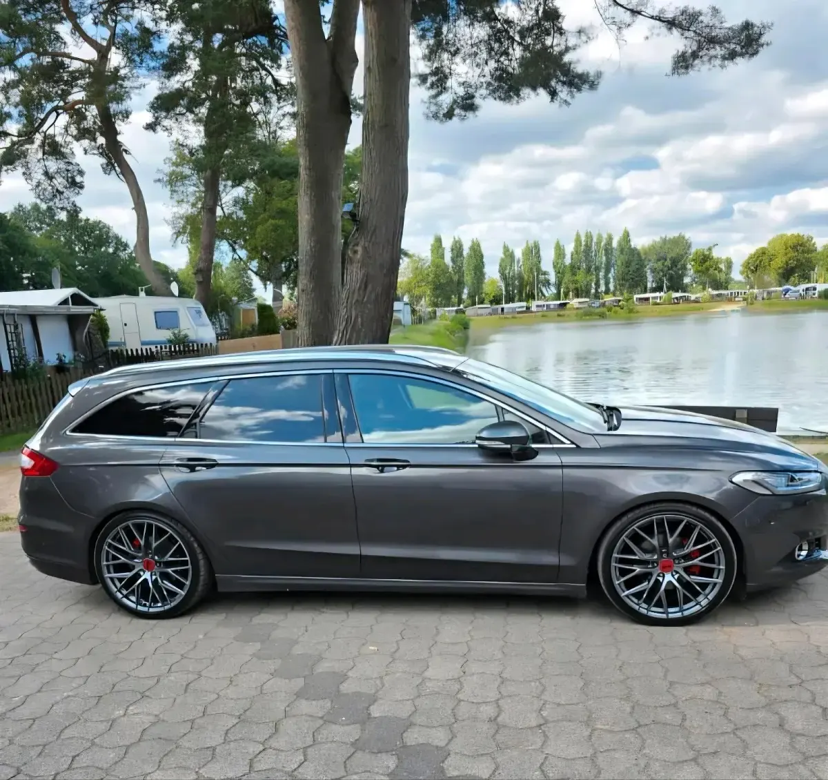 Gebraucht Ford Mondeo 180 PS (132 kW) 2018 Grau Kombi