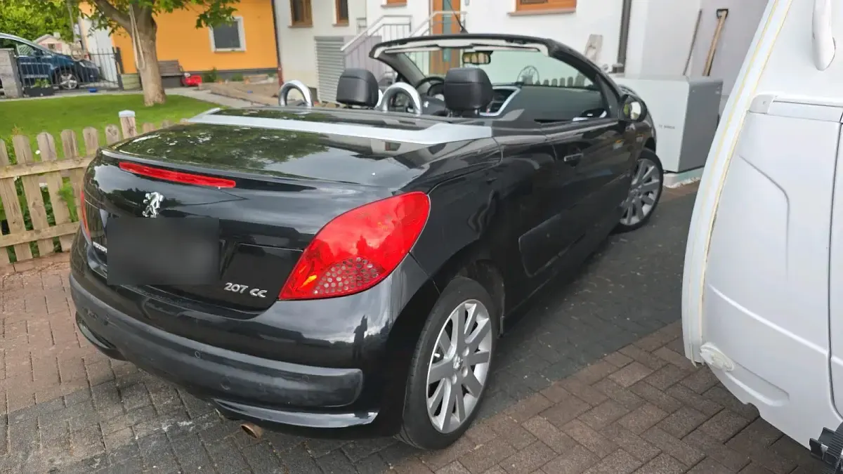 Gebraucht Peugeot 207 CC 150 PS (110 kW) 2007 Schwarz Cabrio