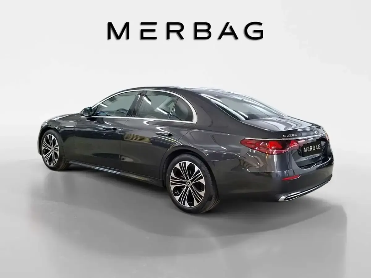 Gebraucht Mercedes E220 Advanced 197 PS (144 kW) 2025 Metalliclack graphitgrau Limousine