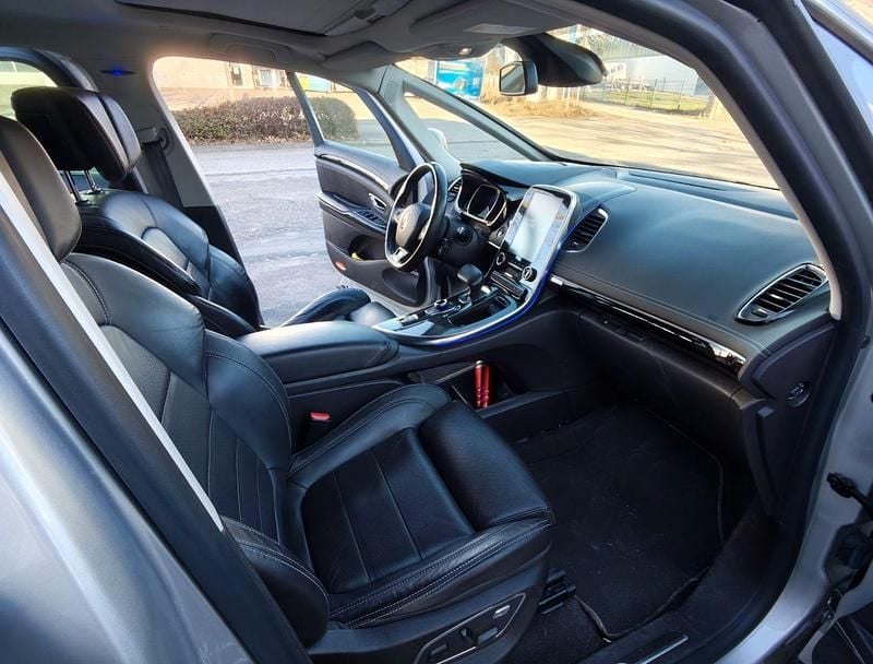 Gebraucht Renault Espace Initiale Paris 200 PS (147 kW) 2019 Grau Limousine