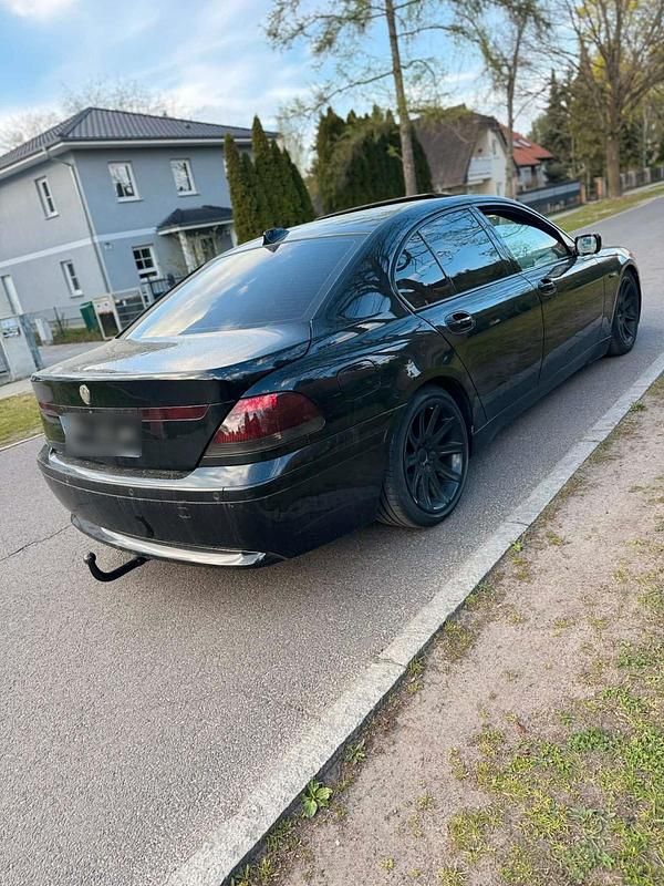 Second-hand BMW 730 218 CP (160 kW) 2004 Negru Berlinǎ