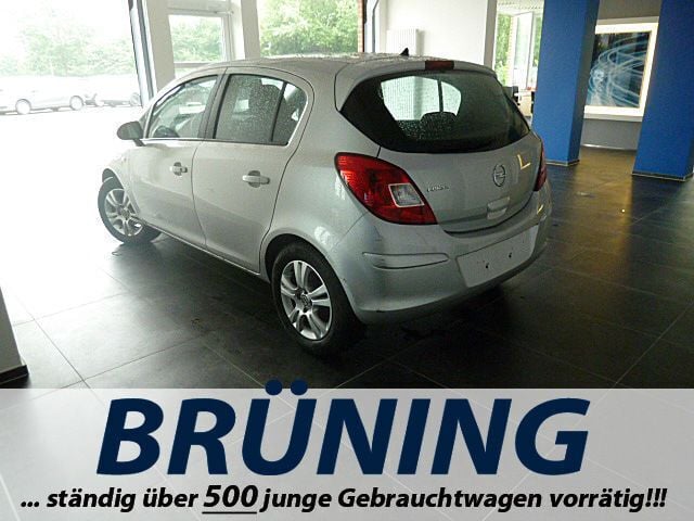 Używany Opel Corsa Selective 86 KM (63 kW) 2013 Srebrny Hatchback