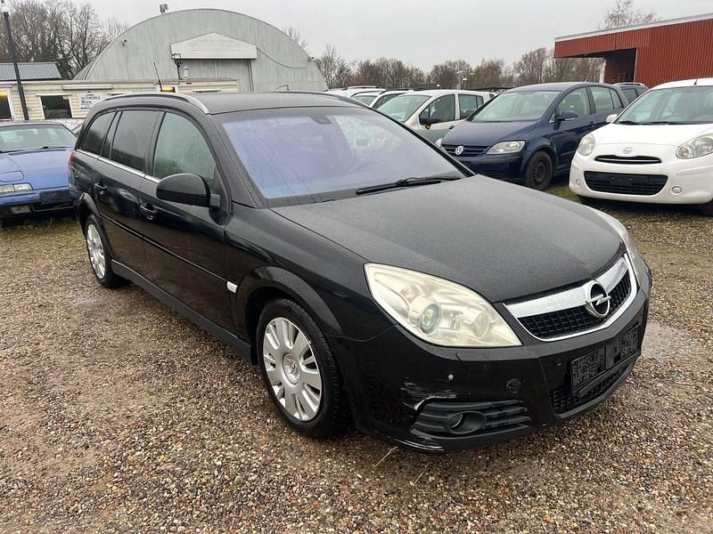 Gebraucht Opel Vectra Edition+ 150 PS (110 kW) 2008 Schwarz Kombi