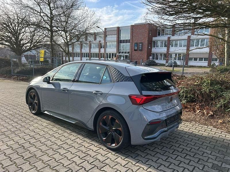 Gebraucht Cupra Born 150 kW (204 PS) 2024 Grau Kleinwagen