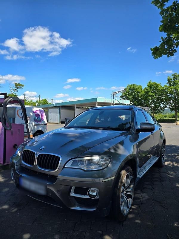 Grau Gebraucht 2013 BMW X6 SUV | 16.900 € (Superpreis) - Bild 1/4