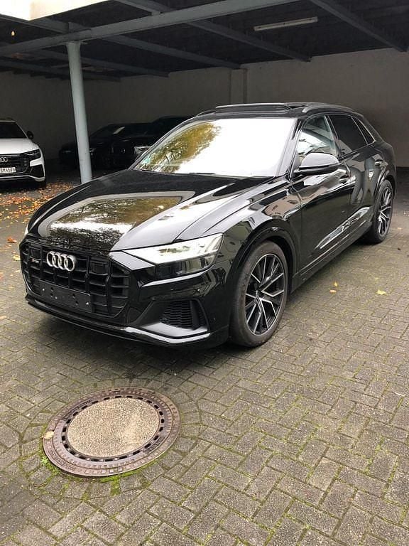 Gebraucht Audi SQ8 Sport 435 PS (319 kW) 2020 Schwarz SUV
