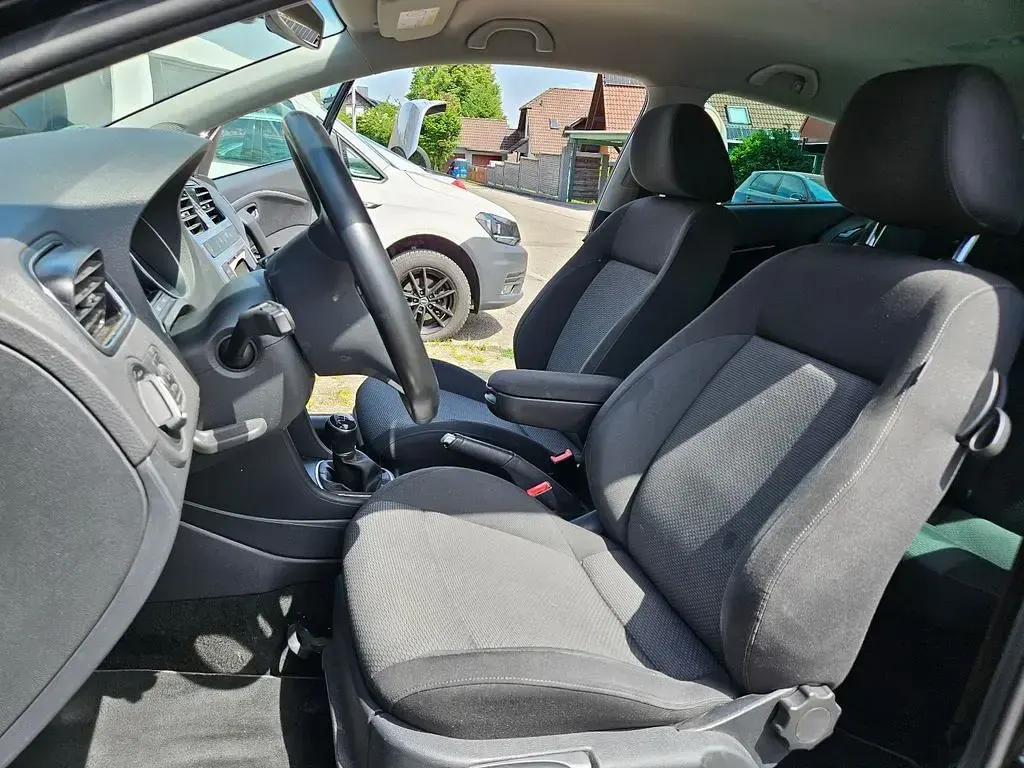Gebraucht VW Polo Highline 90 PS (66 kW) 2016 Schwarz Coupé
