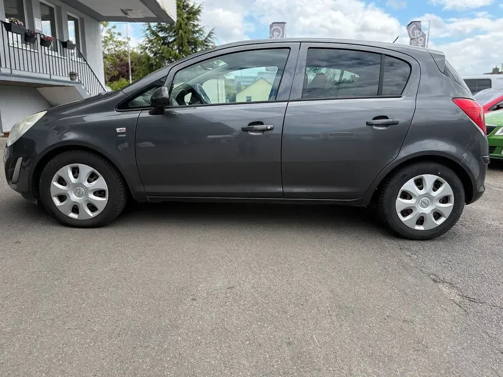 Gebraucht Opel Corsa Satellite 69 PS (50 kW) 2011 Grau Kleinwagen