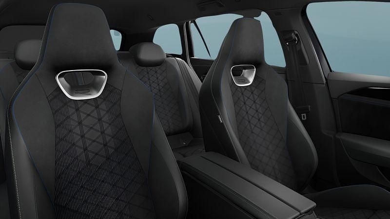 Schwarz Gebraucht 2025 VW Passat Kombi | 44.949 € (Fairer Preis) - Bild 1/4