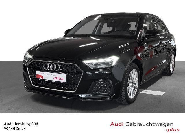 0e mythosschwarz metallic Gebraucht 2021 Audi A1 Sportback Advanced Kleinwagen | 20.770 € (Fairer Preis) - Bild 1/4