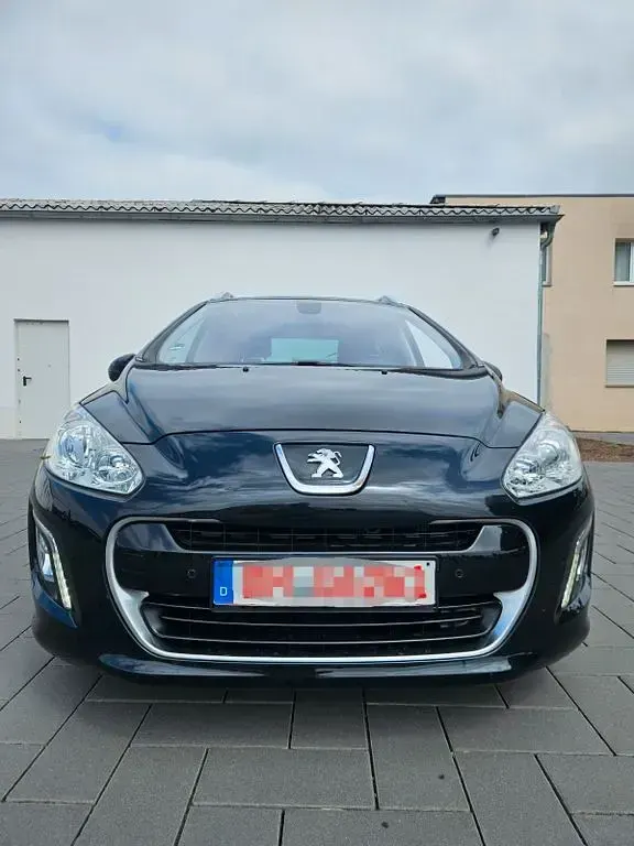 Gebraucht Peugeot 308 163 PS (119 kW) 2012 Schwarz Limousine