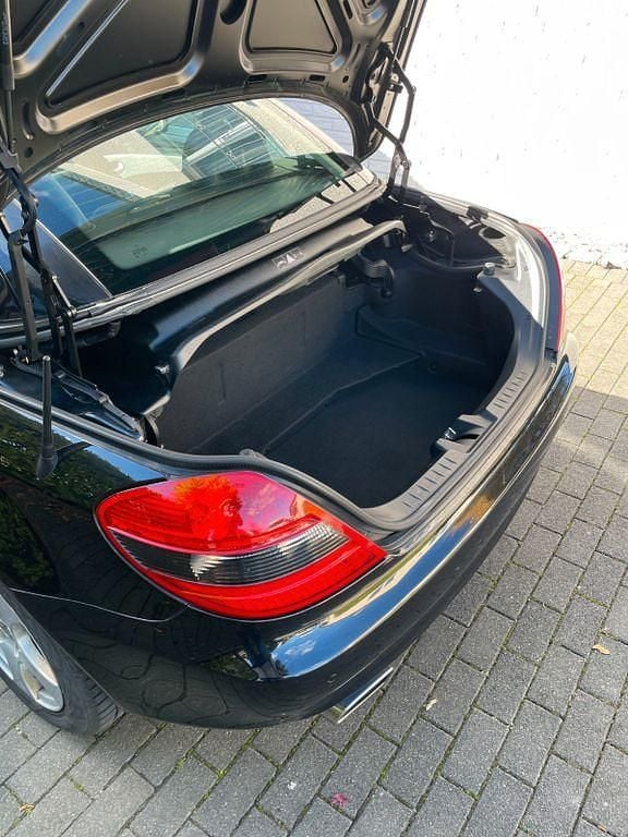 Gebraucht Mercedes SLK200 184 PS (135 kW) 2010 Schwarz Cabrio