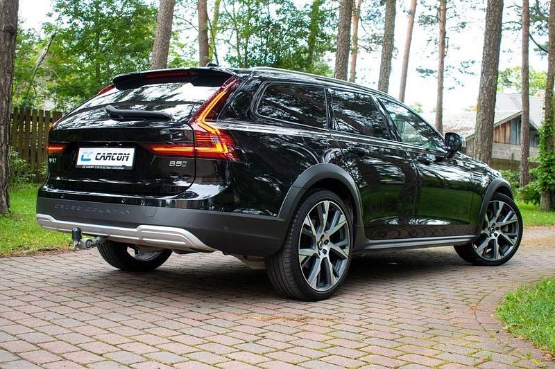Gebraucht Volvo V90 CC Ultimate 235 PS (172 kW) 2022 Schwarz Kombi