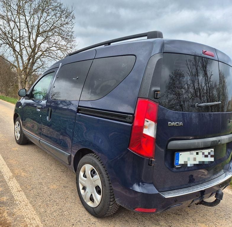 Gebraucht Dacia Dokker Lauréate 102 PS (75 kW) 2017 Blau Van / Kleinbus