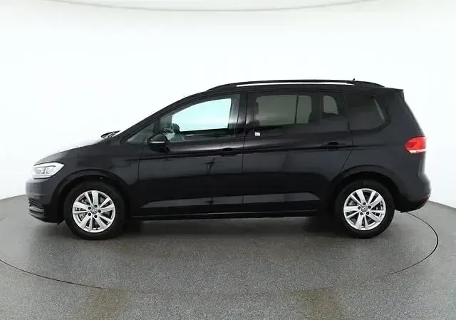 Gebraucht VW Touran Comfortline 150 PS (110 kW) 2020 Deep black Van / Kleinbus