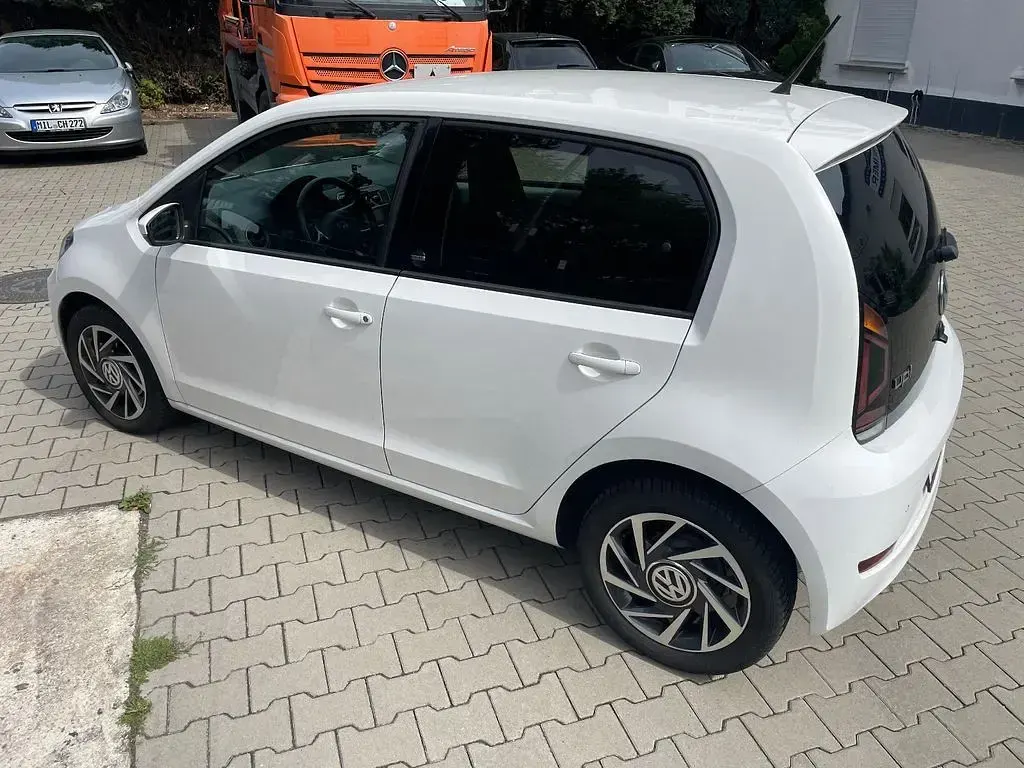 Gebraucht VW up! Sound 75 PS (55 kW) 2017 Weiß Kleinwagen