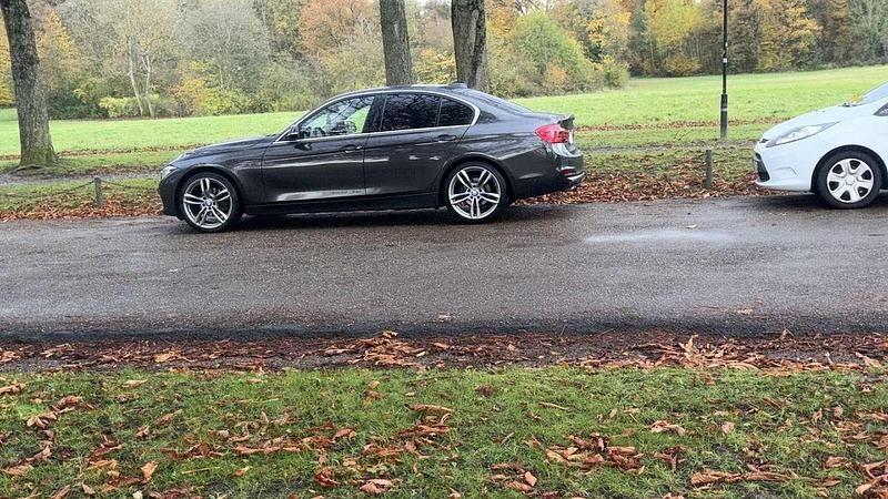 Gebraucht 2015 BMW 320 Luxury Line Limousine | 13.190 € (Teuer) - Bild 1/4