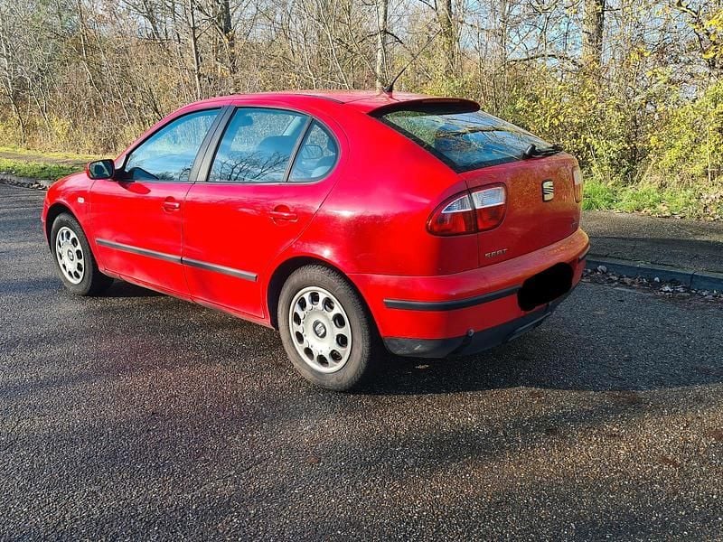 Gebraucht Seat Leon 101 PS (74 kW) 2000 Rot Kleinwagen