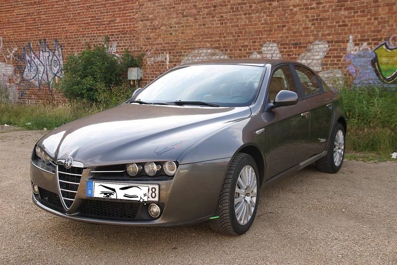 Beige Gebraucht 2007 Alfa Romeo 159 Limousine | 3.500 € (Fairer Preis) - Bild 1/4