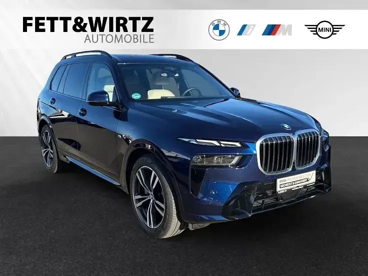 Gebraucht BMW X7 M Sport 352 PS (258 kW) 2025 SUV