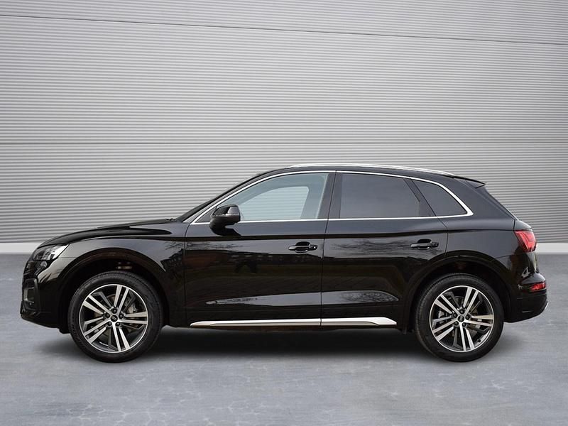 Gebraucht Audi Q5 Ambiente 204 PS (150 kW) 2024 Mythosschwarz metallic SUV