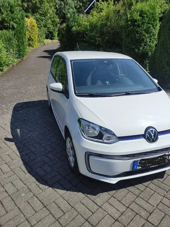 Gebraucht VW e-up! Style 61 kW (83 PS) 2021 Weiß Kleinwagen