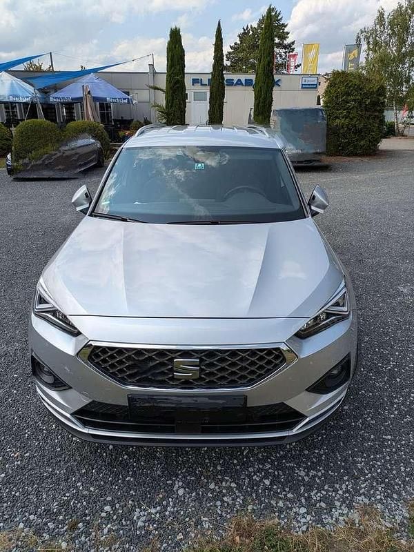 Silber Gebraucht 2020 Seat Tarraco 4Drive SUV | 24.999 € (Superpreis) - Bild 1/4