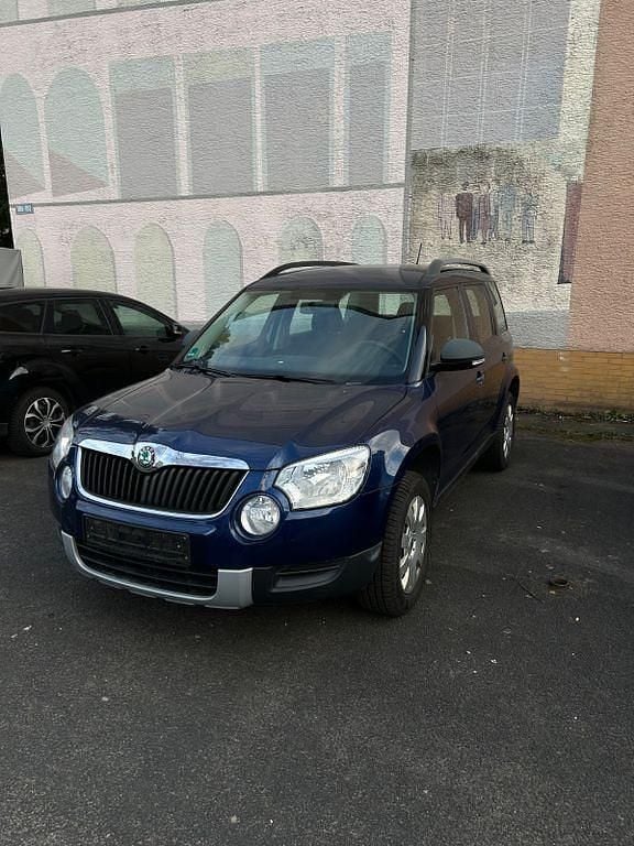 Gebraucht Skoda Yeti Active 105 PS (77 kW) 2012 Blau SUV