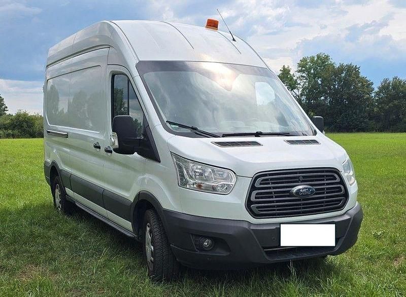 Gebraucht Ford Transit 131 PS (96 kW) 2017 Weiß Van / Kleinbus