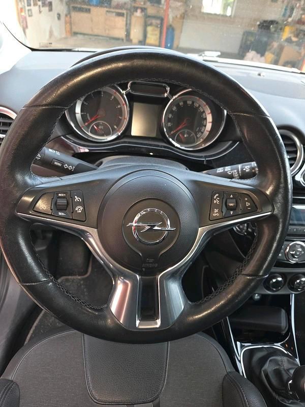 Gebraucht Opel Adam 87 PS (63 kW) 2017 Schwarz Kleinwagen