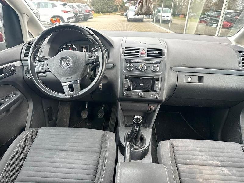 Gebraucht VW Touran Cup 105 PS (77 kW) 2015 Rot Van / Kleinbus