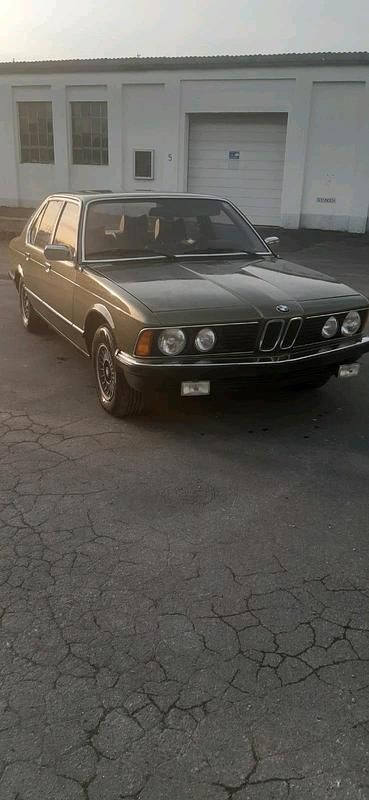 Gebraucht BMW 730 184 PS (135 kW) 1986 Grün Limousine