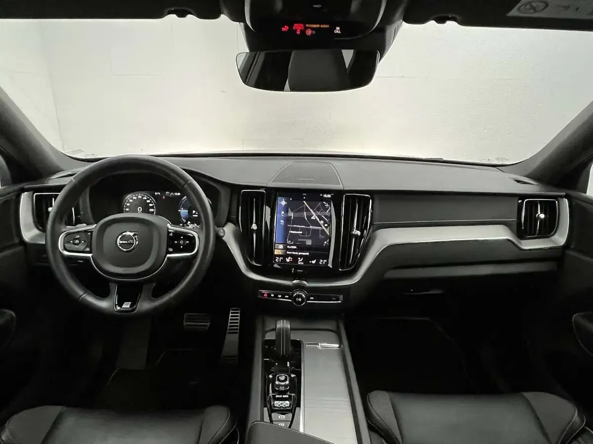 Gebraucht Volvo XC60 R-Design 392 PS (288 kW) 2020 Grau SUV