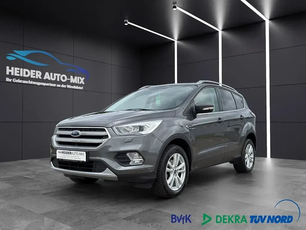Gebraucht Ford Kuga Cool & Connect 120 PS (88 kW) 2017 Grau SUV