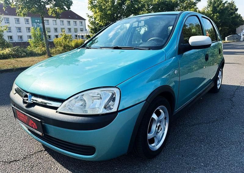 Grün Gebraucht 2003 Opel Corsa Limousine | 2.400 € (Teuer) - Bild 1/4