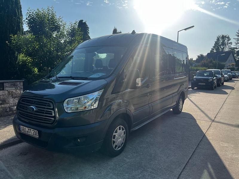 Gebraucht Ford Transit Trend 131 PS (96 kW) 2019 Grau Kombi